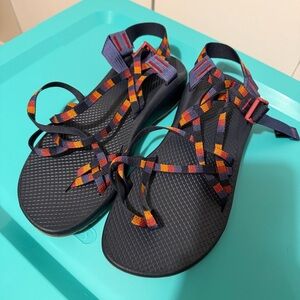 NWOT Chaco Cloud Strappy Sandals